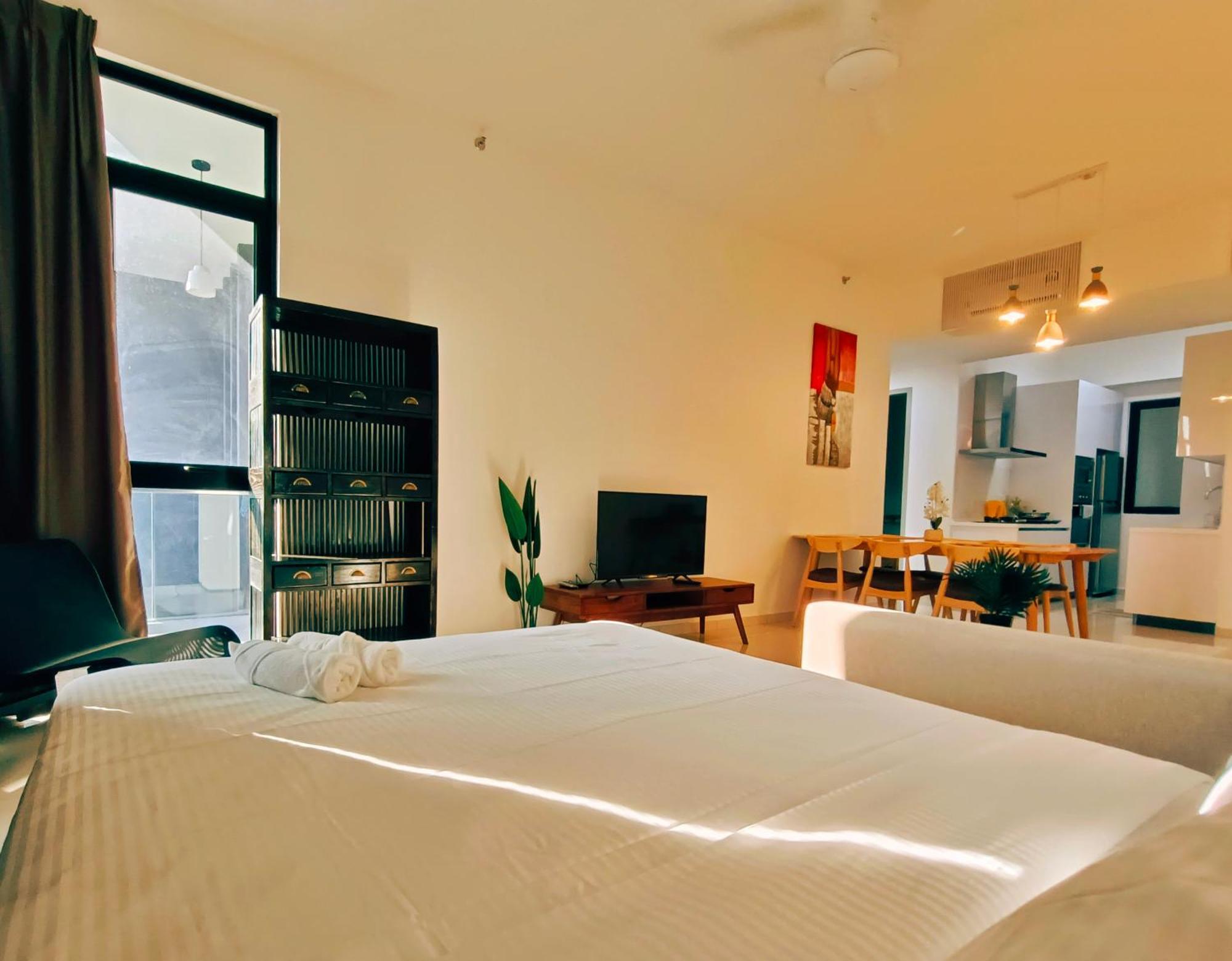 New Georgetown Instagramable 2Br Homestay For 10Pax 无敌美景两房民宿 Beacon Executive Suite Buitenkant foto