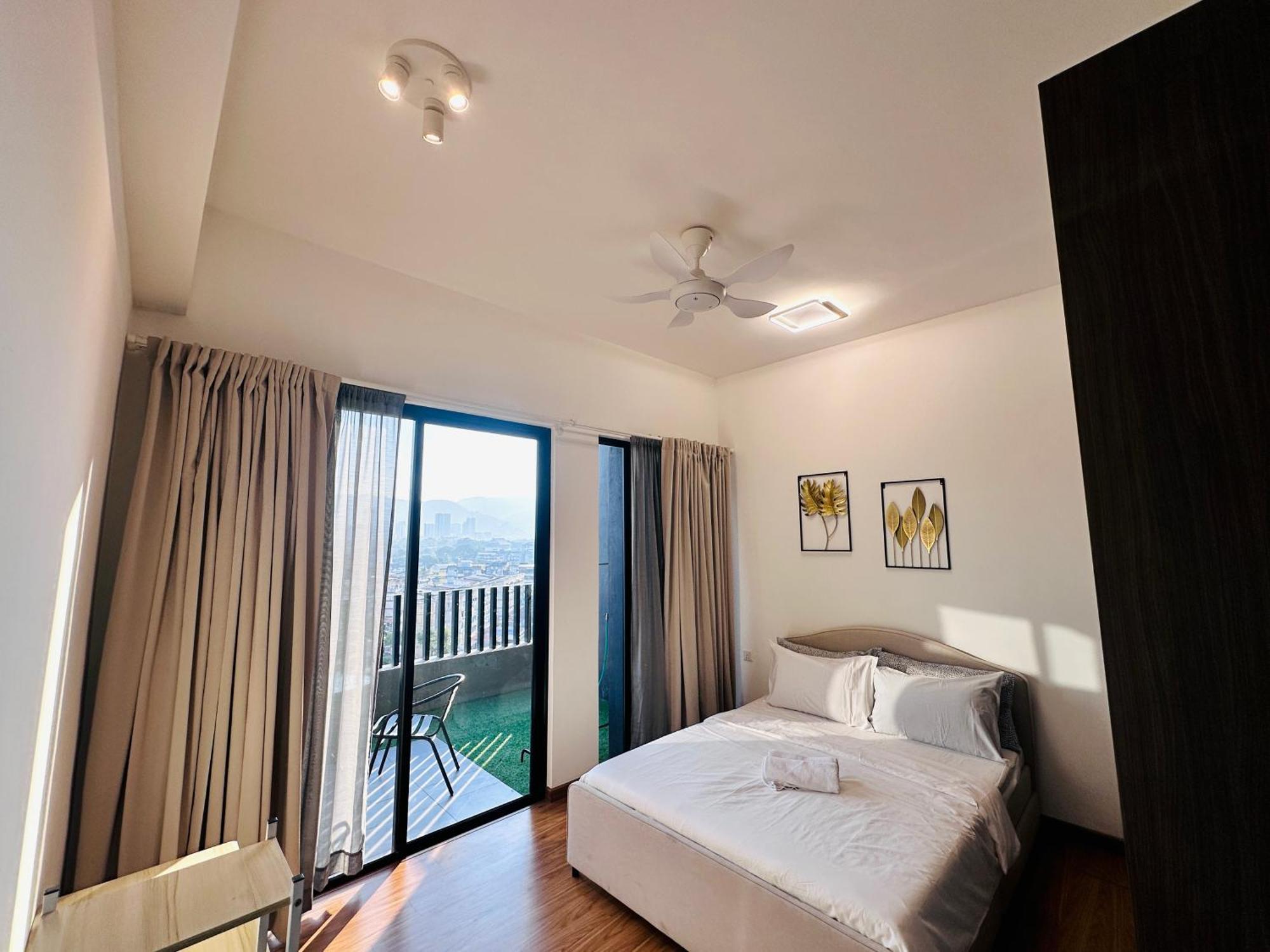 New Georgetown Instagramable 2Br Homestay For 10Pax 无敌美景两房民宿 Beacon Executive Suite Buitenkant foto