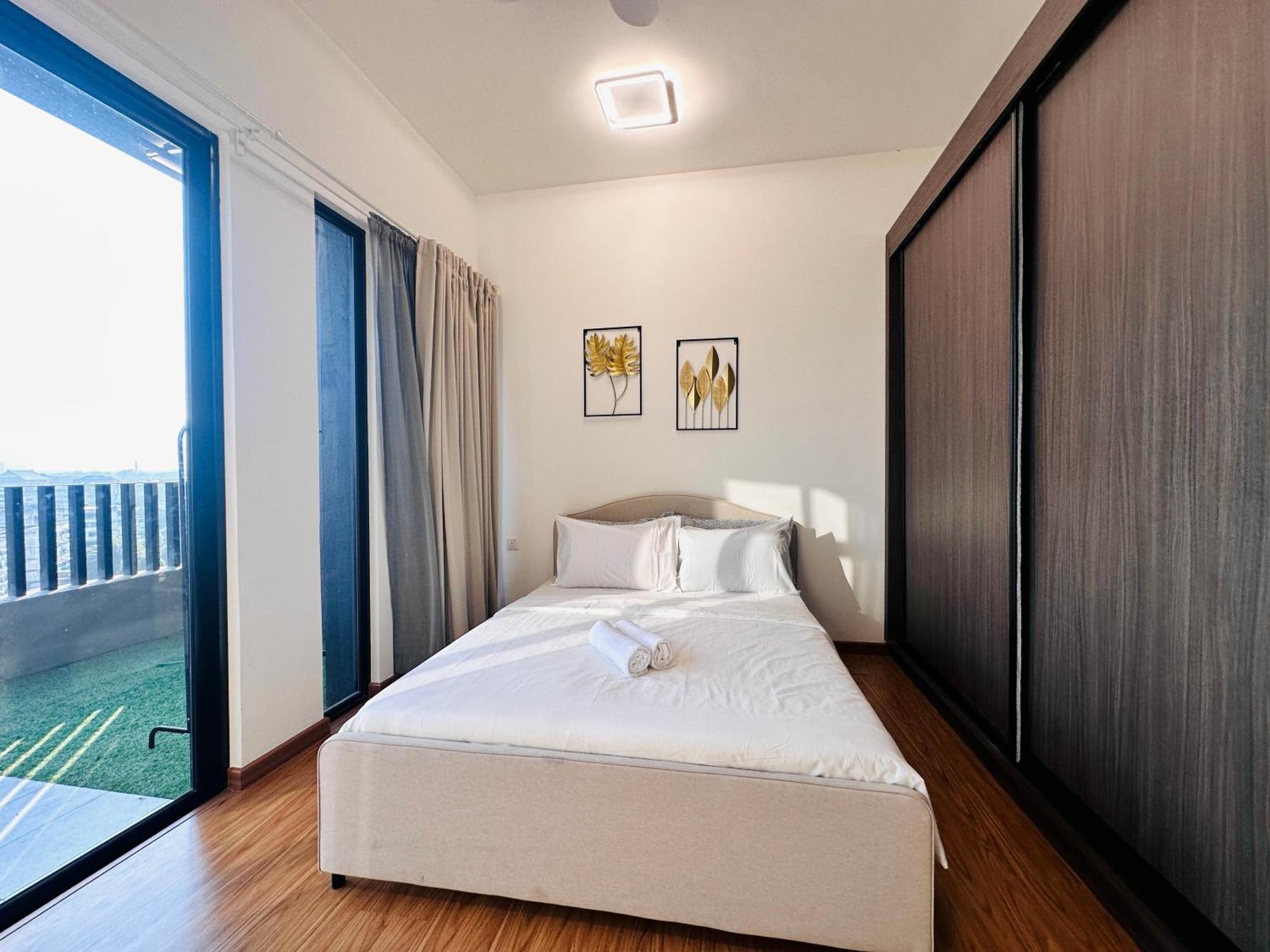 New Georgetown Instagramable 2Br Homestay For 10Pax 无敌美景两房民宿 Beacon Executive Suite Buitenkant foto