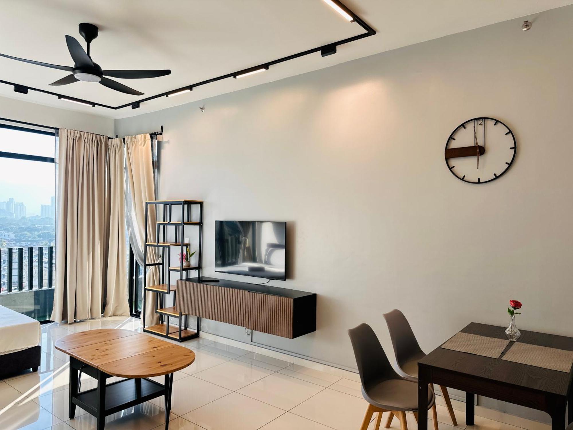New Georgetown Instagramable 2Br Homestay For 10Pax 无敌美景两房民宿 Beacon Executive Suite Buitenkant foto